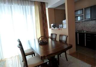 Отель Hotel Gold Плевля Улучшенные апартаменты-3