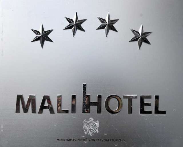 Отель Hotel Gold Плевля-7